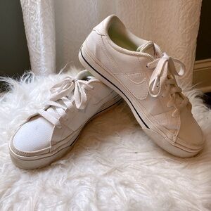 Nike Legacy Court Sneakers Size 6.5